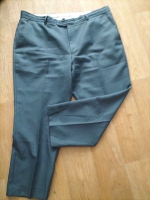 Herrenhose Premier Man Größe 42 flaschengrün