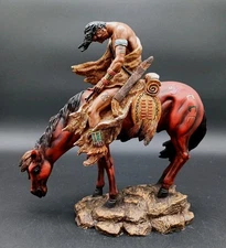 Intricate Native American Sculpture Of James Earl Fraser's "End Of The Trail" 