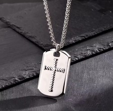 Collier Homme Croix Plaque Acier Inoxydable – Pendentif Moderne