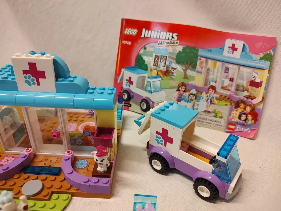 MIA'S VET CLINIC  LEGO Friends Juniors #10728 98% COMPLETE With Manual NO BOX - Image 4 of 4