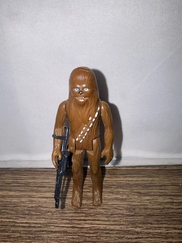 Vintage 1977 Kenner Star Wars Chewbacca Action Figure Complete W/ Gun