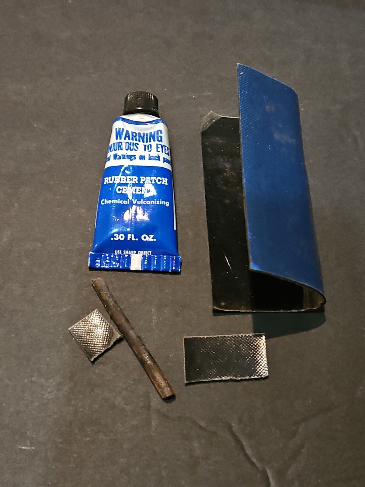 RARE VINTAGE REMA TIP TOP VULKANISIERT TIN BOX BICYCLE 🚲 REPAIR KIT W/CONTENTS 