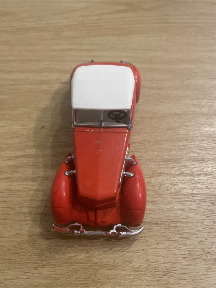 MATCHBOX YESTERYEAR YY-18 1937 CORD MODEL 812 SUPERCHARGED CONVERTIBLE PHAETON - Image 2 of 4