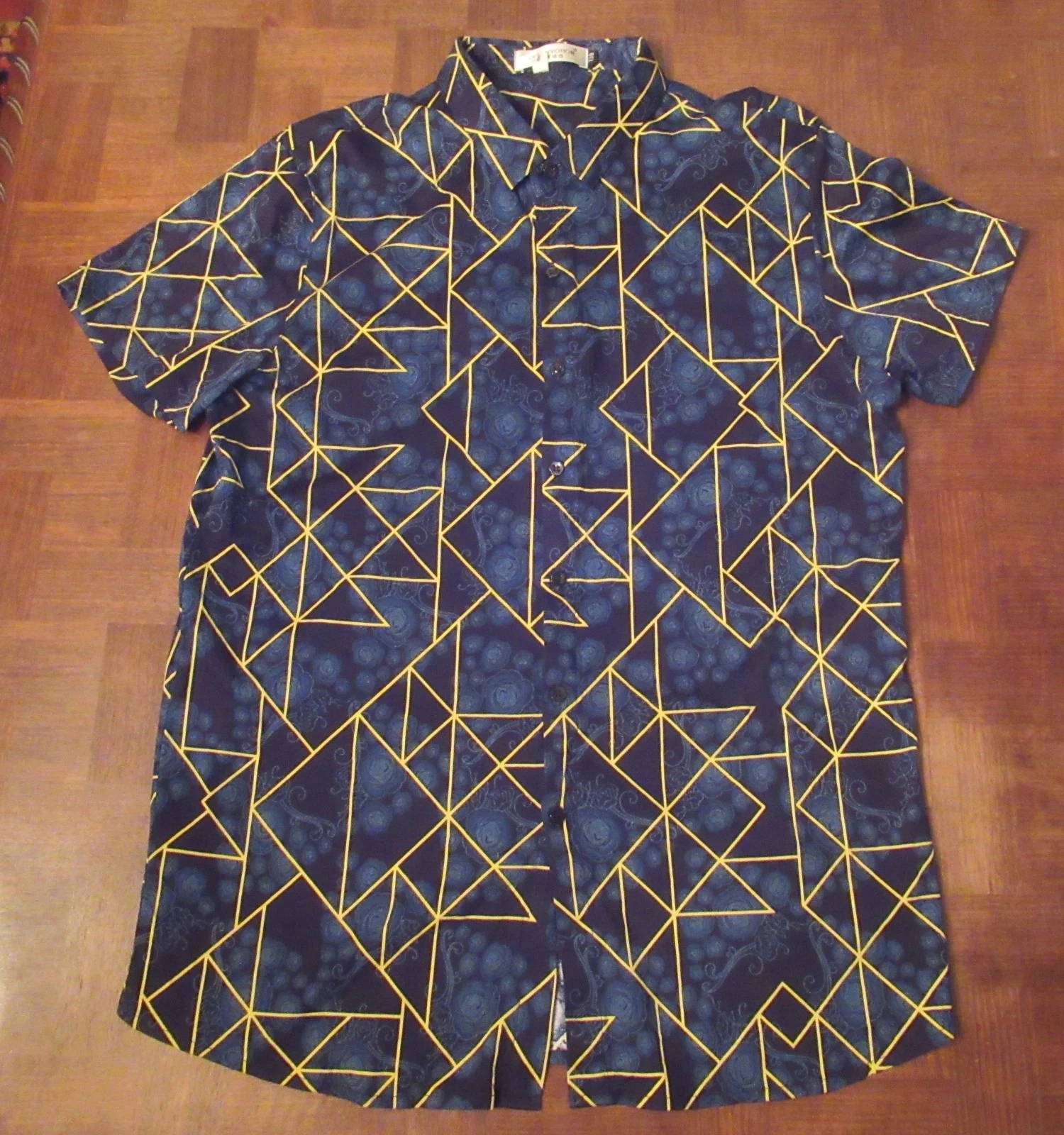 Dusenvotion Japanese-made geometric button-front shirt SMALL