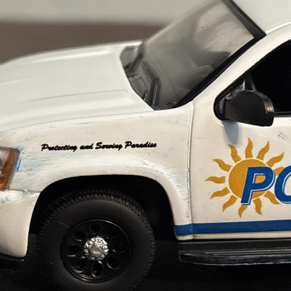 Chevrolet Tahoe 2010 Greenlight 1/43 Custom Key West Florida Police Foto 2 de 4