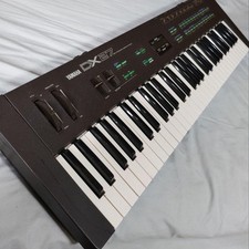 Yamaha DX27 FM Synthesizer Digital Keyboard Synth Vintage 1980s Tested JAPAN