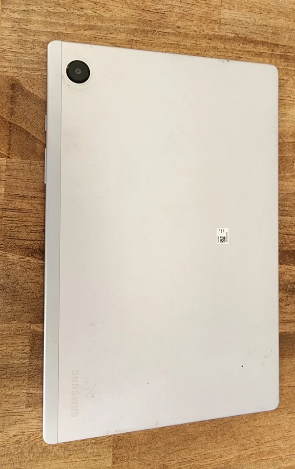 Samsung Galaxy Tab A8 SM-X200 64 GB, Wi-Fi, 10,5 en necesita puerto de carga   Foto 2 de 4