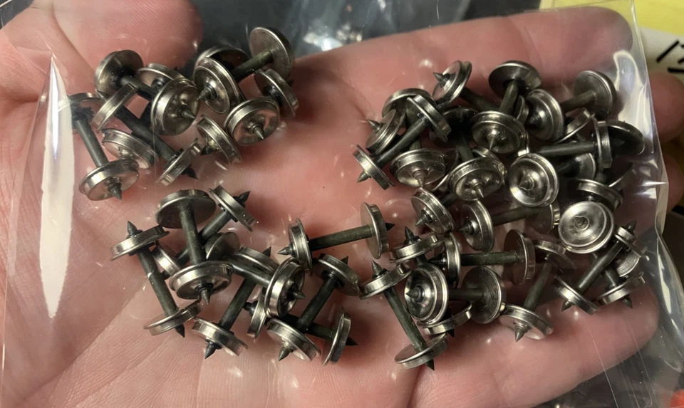 Gran Lote de Piezas y Piezas de Maqueta Ferroviaria Calibre HO Detalle y Diseño Foto 3 de 4