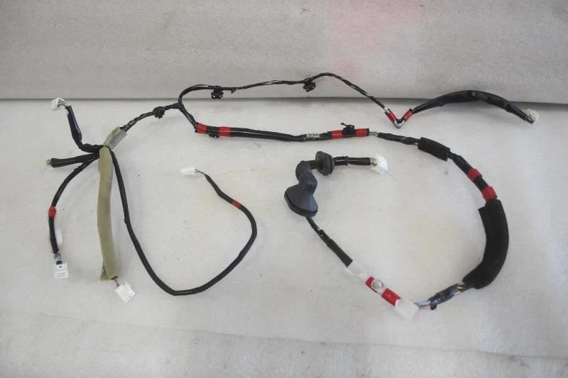 Arnés de cableado puerta trasera derecha Lexus RX450H RX350 2010 2011 2012 2013 2014 2015 Foto 2 de 4