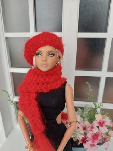 Bufanda y boina de ganchillo para muñecas Barbie y Poppy Parker (muñeca no incluida) - Imagen 3 de 8