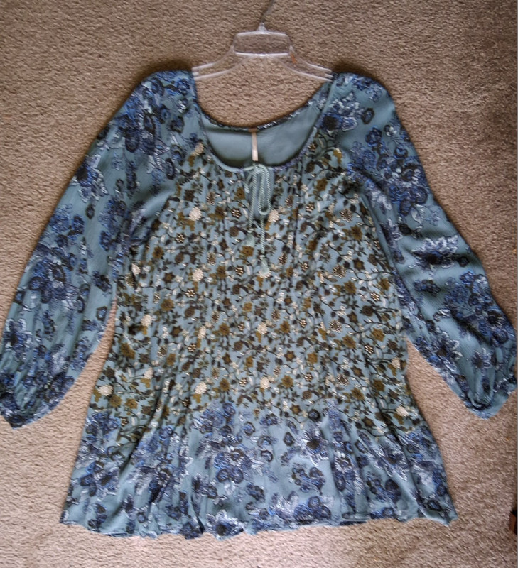 Urban Outfitters FREE PEOPLE Womens Tunic Beautiful Floral Paisley Size M