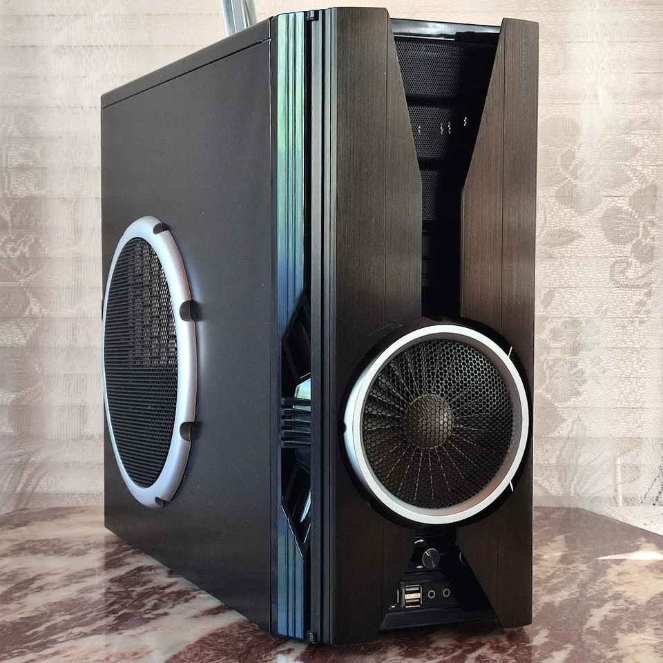 Dream Machine 2007 Retro Gaming PC - Core2Duo, Geforce 9600GT SLI, WD Raptor - Image 2 of 4