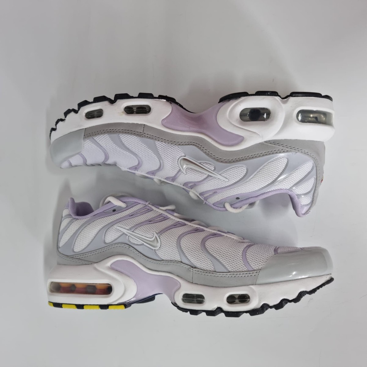 NIKE★WMNS AIR MAX PLUS★PLATINUM VIOLET/LLIC SILVER s-l400.jpg