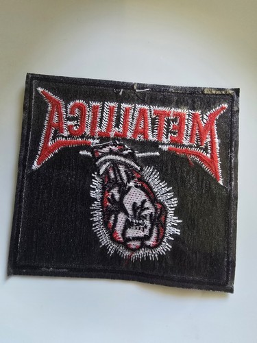 1pce Black & Red Metallica Iron On Embroidery Patch 8x7.5cm - Picture 2 of 2