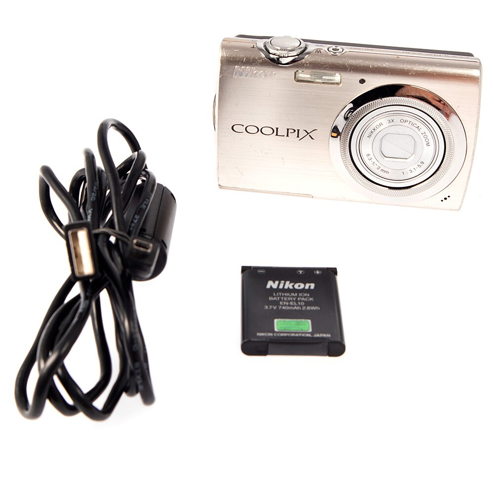 Nikon COOLPIX S230 Digital Camera - 10.0MP / 3x - Tested Nikon COOLPIX S230 Digital Camera - 10.0MP / 3x - Tested