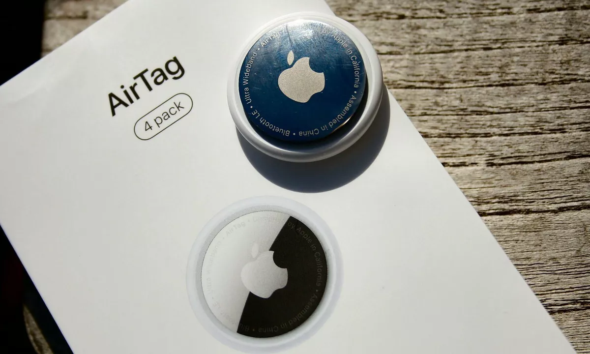 Apple AirTag 4 Pack AirTags - Brand New Unopened Ships Next Day