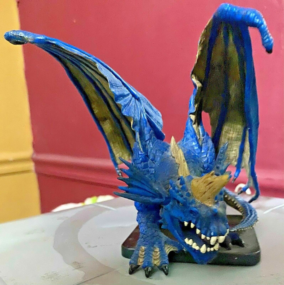 ダンジョンズ＆ドラゴンズ　Gargantuan Blue Dragon D&D Icons: Gargantuan Blue Dragon | Board Game | BoardGameGeek
