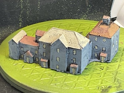 1/285 GHQ Painted Large Multi Story Muti Building City Block
