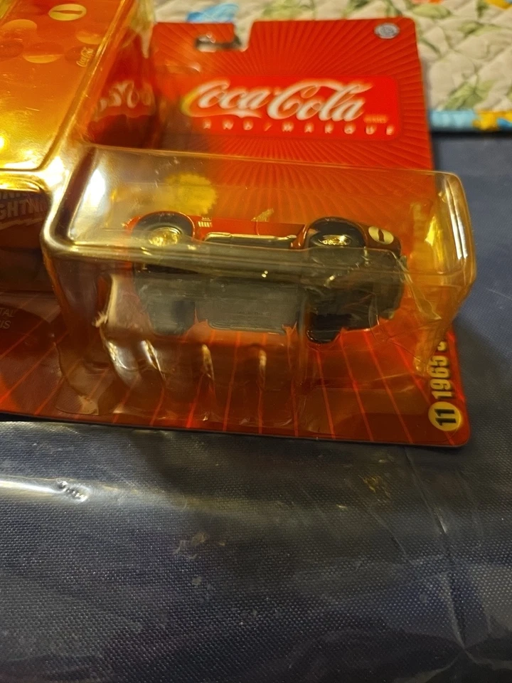 JOHNNY LIGHTNING 1965 SHELBY COBRA 427 w/COCA COLA COLLECTOR TIN  1/64 - Image 2 of 4