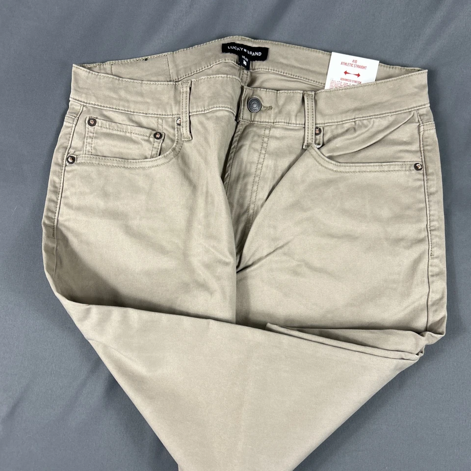 Pantalones Lucky Brand 410 Atléticos Rectos 34 x 30 Caqui Algodón Spandex Precio de venta sugerido por el fabricante 99 USD Foto 3 de 4