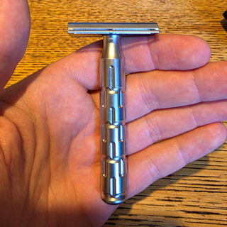 GoodFellas SMILE SYNTENESI Double Edge Stainless Steel Safety Razor (Read Desc)