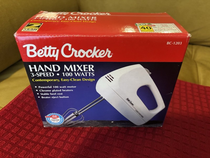 Vintage Betty Crocker Hand Mixer 3 Speed.  New In Box-Never Used!