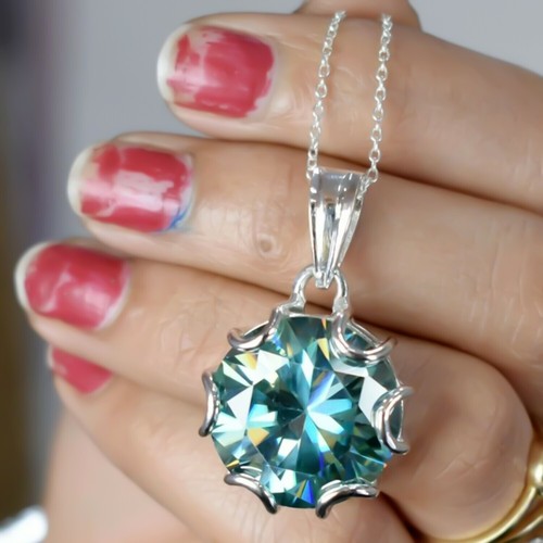 16.30 Ct Round Blue Diamond Pendant in 925 Silver for Black Friday Gift - Picture 2 of 4