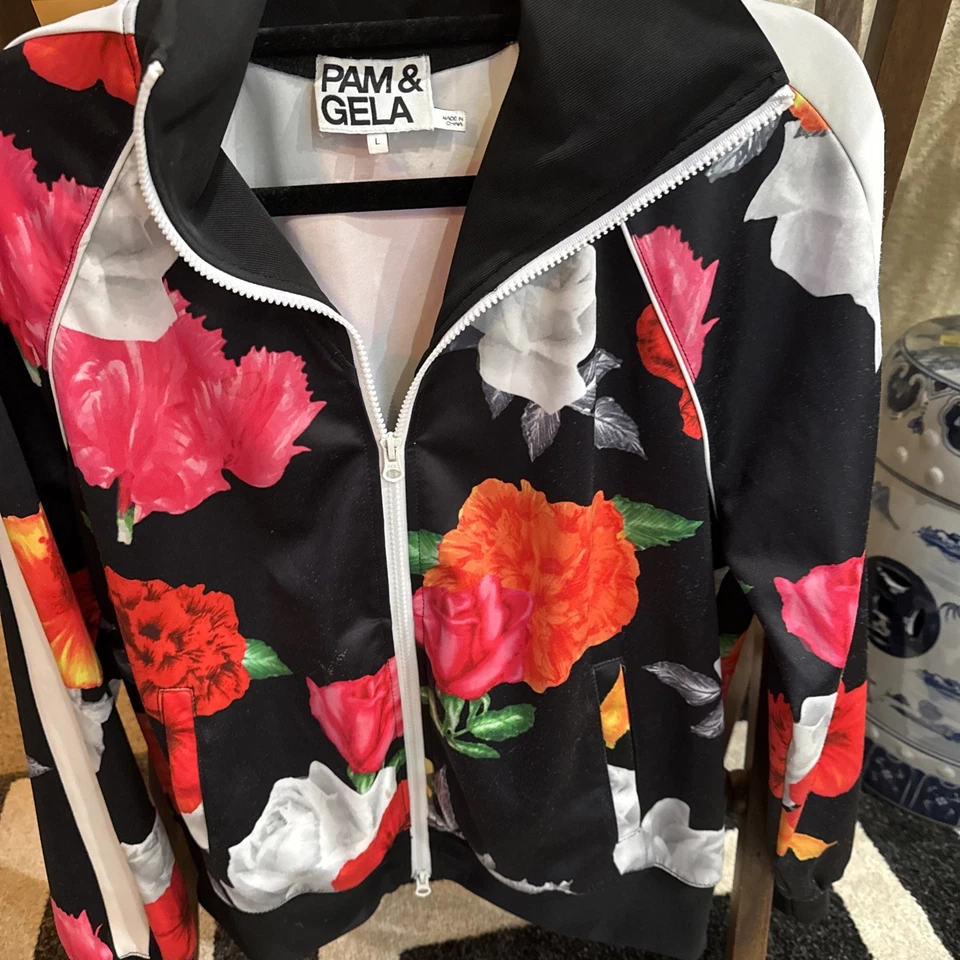 Chaqueta deportiva con estampado floral Pam & Gala talla L ~ ¡Agotada en Neiman Marcus! Foto 4 de 4