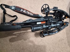 RAVIN R26 CROSSBOW Used/RAVIN SCOPE, Soft Case, SLING, 10 BOLTS, Roller rest