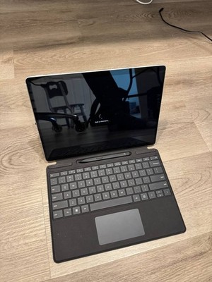 Microsoft Surface Pro 10 Bundle Ultra 5 16GB 256GB w/ Type Cover + Pen/Stylus