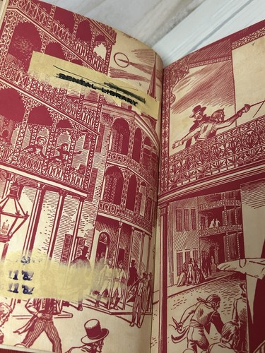 5 Vintage Old Worn book lot Red Gold Maroon Decor Shelf Prop Staging Hemmingway - Foto 15 di 20