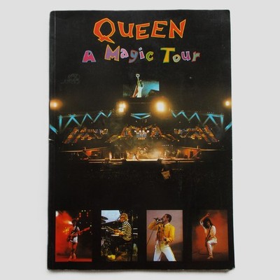 Queen 'A Magic Tour' (1986) Sidgwick & Jackson Photo Book Freddie Mercury (1987)