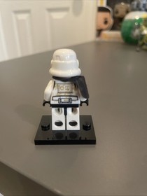 LEGO Star Wars 75052 Sandtrooper Minifigure with Black Pauldron New Condition