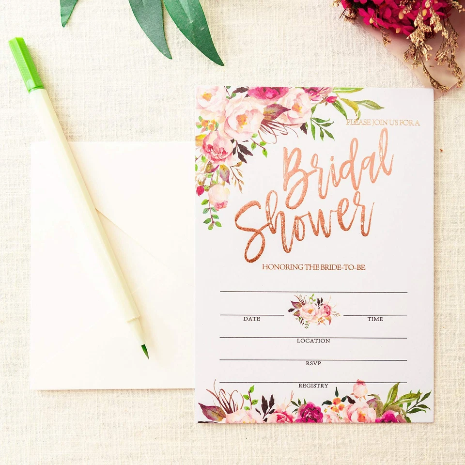 Invitación de ducha nupcial de lámina de oro rosa con sobres, invitación de ducha nupcial,... Foto 2 de 4