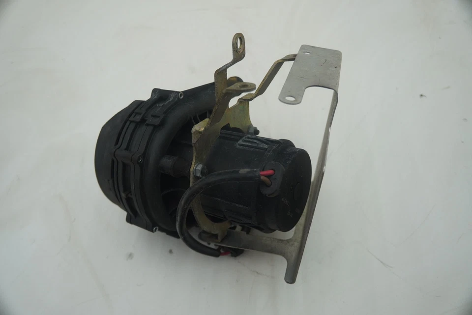 Bomba de inyección secundaria de smog de aire 181197 OEM Ferrari 360 2004 430 575 599 612 Foto 3 de 4