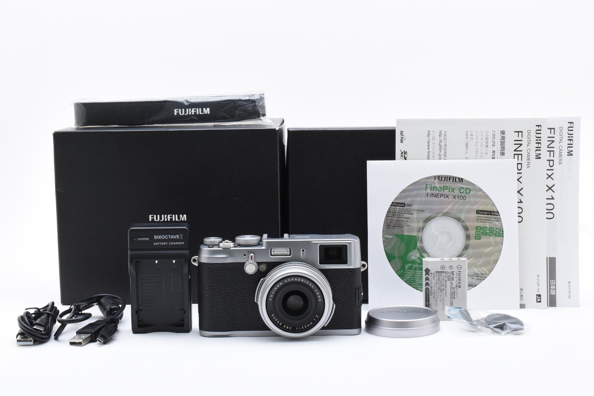 富士フイルムFain Pix X100 シルバー FinePix 富士フィルム Fujifilm X100 シルバー デジタルカメラ