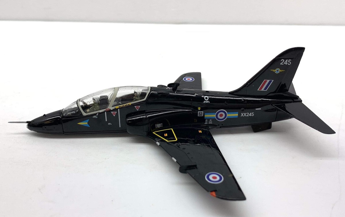 Aviation Arch Corgi 1:72 AA36003 British Aerospace Hawk T.1A '208