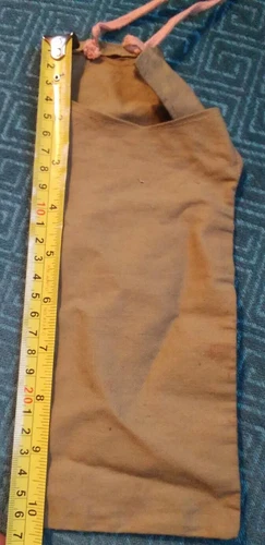 Action Figure Soldier 2 “Ties" Sleeping bag Vintage 1960s GI JOE ? Hong Kong
