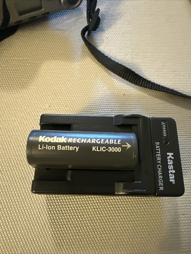 Kodak DC4800 Camera For Parts - Picture 13 of 13