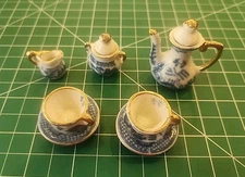 Vtg. Miniature Porcelain Ceramic Tea Set - Blue Chinoiserie (?) Design - mjkG2