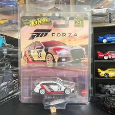 Hot Wheels  17 Audi RS 6 Avant