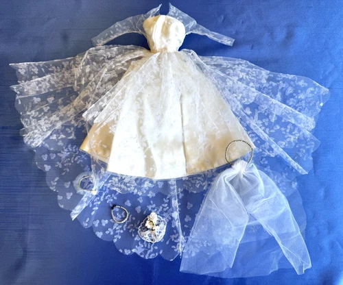 Vintage Barbie Wedding Day Set #972 w/ Graduated Pearl Necklace Blue Garter 1959