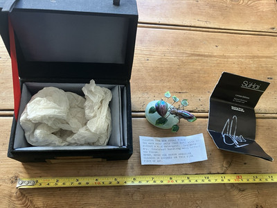 SuHai Sterlingsilber Handwerk James Lee Honigbiene mit Rosenknospe verpackt bre1