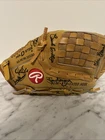 New Listing1990 Era Team Autographed Rawlings Baseball Glove - San Diego Padres Tony Gwynn