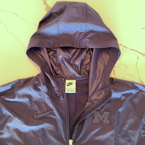 Chaqueta con capucha cremallera completa Nike azul marino Michigan Wolverines Windrunner para mujer mediana - Imagen 6 de 11