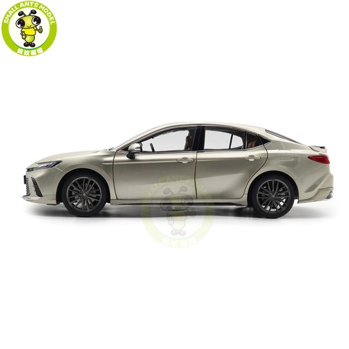 1/18 Toyota Camry 2024 9th Generation Sport Silver Diecast Model Car - Picture 2 of 16