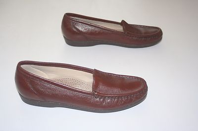SAS ''Tripod Comfort'' Brown Leather Loafers Made in USA. Womens 7 S