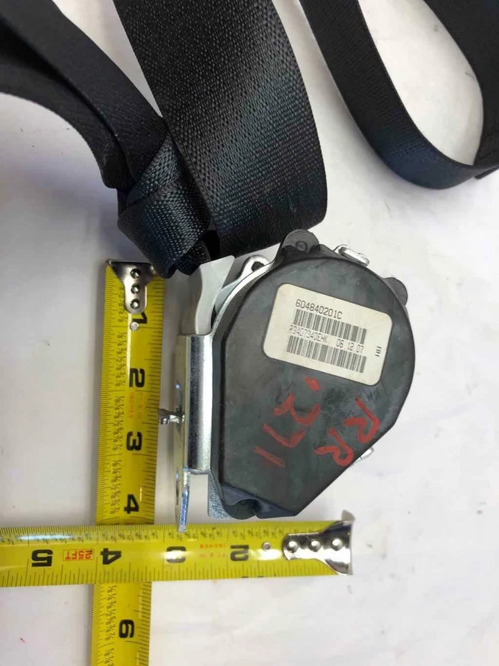 Dodge Caliber 2008 cinturón de seguridad trasero regazo y hombro lado derecho derecho repuesto OEM Foto 4 de 4