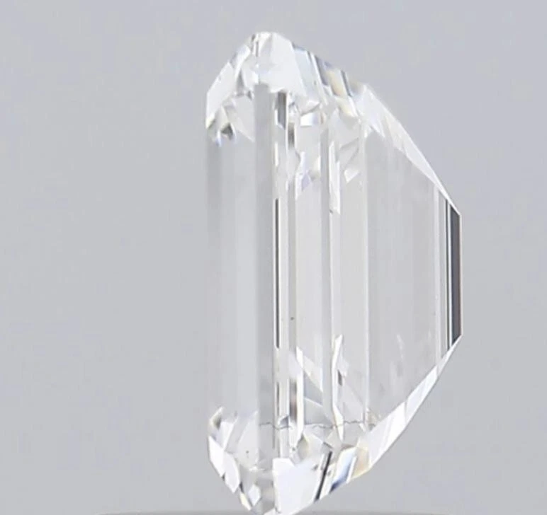 1.98 Ct Lab Created VS2 F Emerald Shape IGI Certified Loose Diamond Lab Grown - Image 4 of 4