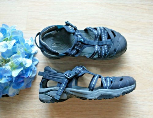 ahnu shoes sandals